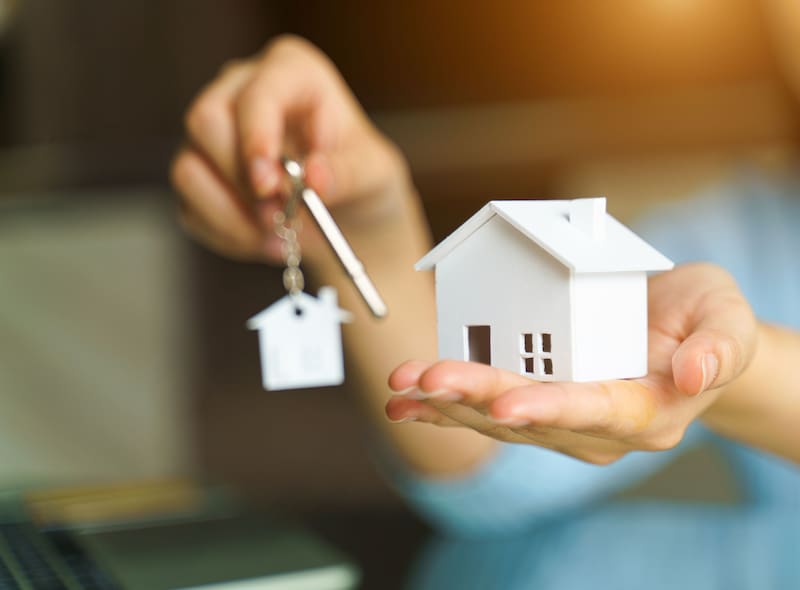 La entidad financiera ha puesto a la venta viviendas por menos de 10.000 euros, a través de su portal inmobiliario. ¿Dónde están ubicados? (Imagen: Shutterstock)