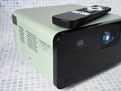 Cómo es el Epson EF21, un proyector portátil que convierte cualquier espacio en cine