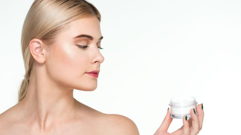 La Profeco señaló 3 cremas que no cumplen con sus promesas antiage.