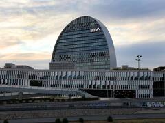 Hola BBVA: gracias a la digitalización, pasa al frente y consolida su negocio