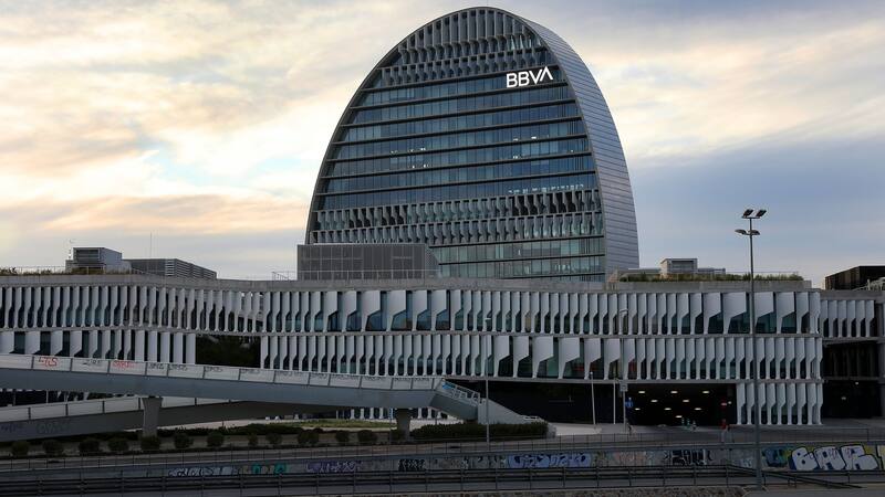 Hola BBVA: gracias a la digitalización, pasa al frente y consolida su negocio.
