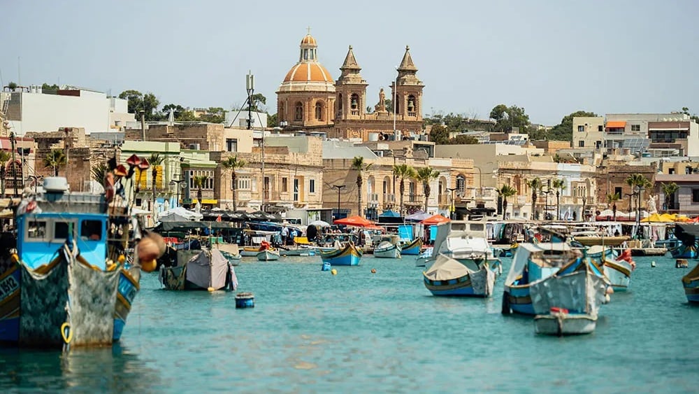 Malta ganó la sede entre 21 destinos interesados y sucede a Roma, anfitriona en 2025.