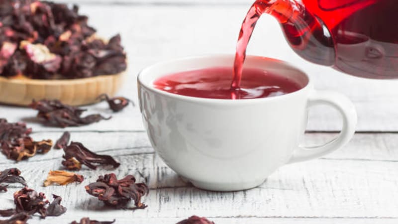 Este té es conocido por su capacidad para actuar como un tranquilizante natural, promoviendo un mejor descanso