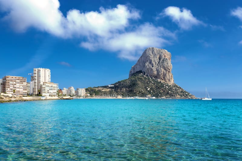 El peñón de Ilach es la vista icónica de Calpe (Fuente: Shutterstock)