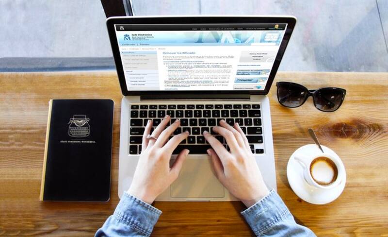 El trámite para adquirir el Certificado Digital es muy sencillo y lo puedes realizar desde tu computadora o bien desde tu teléfono móvil.