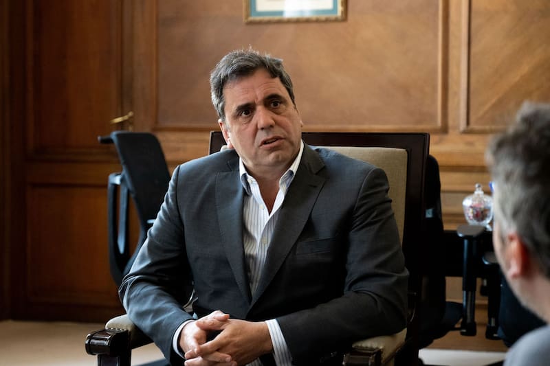 Catalán, el encargado de resolver el diferendo con la CNE