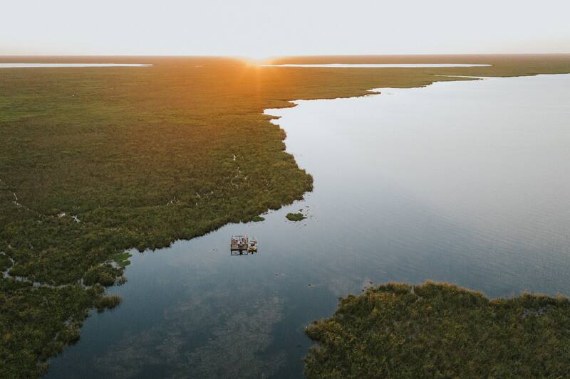 Navegación por la laguna Valle. Crédito: Puerto Valle