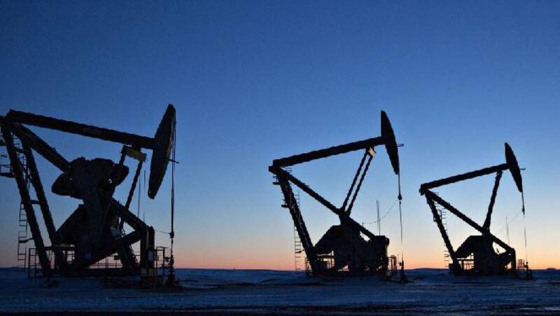 En la industria petrolera, hay expectativa de liberación de precios y desregulación de los mercados.