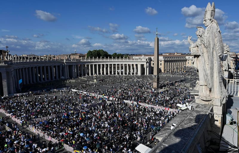Movilización de religiosos por la elección del nuevo Papa. Fuente: EFE