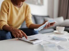 Tensión entre el PSOE y Sumar | Yolanda Díaz cruza al Gobierno por la tributación del SMI: "Falta sentido común"