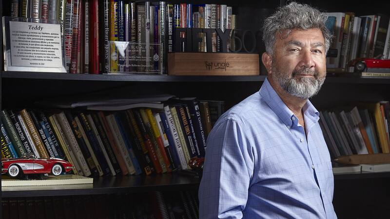 Karagozian prsentó su propuesta de Mochila Argentina para las indemnizaciones