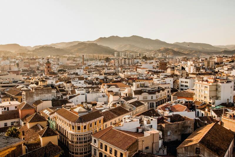 Vista de la ciudad de Málaga, España, una de las más caras para vivir (Fuente Pexels)