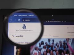 Ni "hrs" ni "hs": cómo se escribe la hora de forma correcta según la RAE