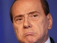 Por la crisis, cae otro gobierno europeo: renuncia Berlusconi