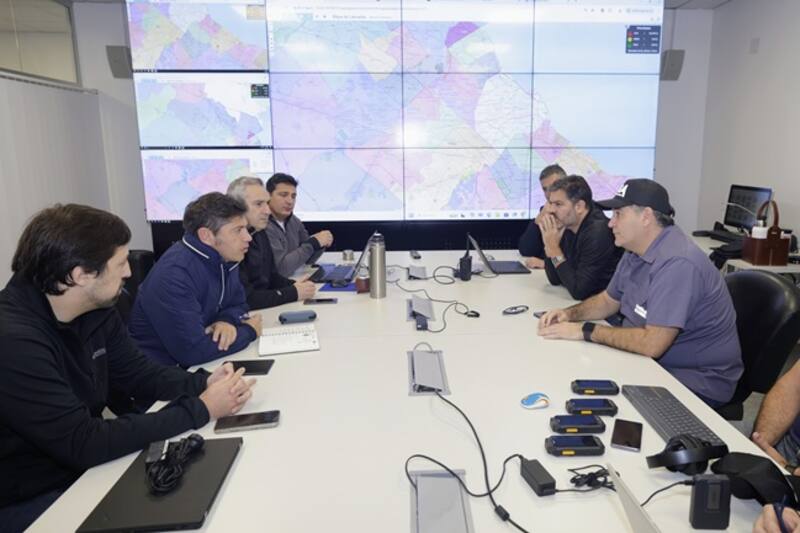 El gobernador encabezó una reunión de emergencia en Puente 12.