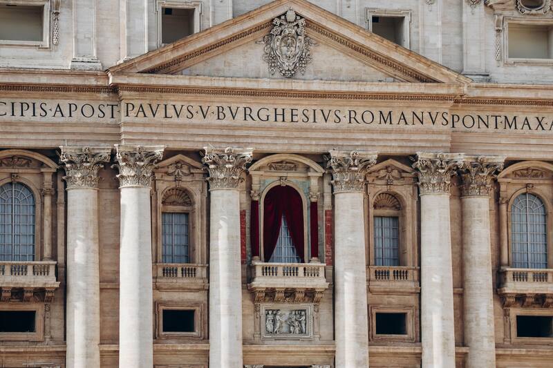Quién será el encargado de proteger los archivos ocultos del Vaticano. Fuente: Shutterstock.