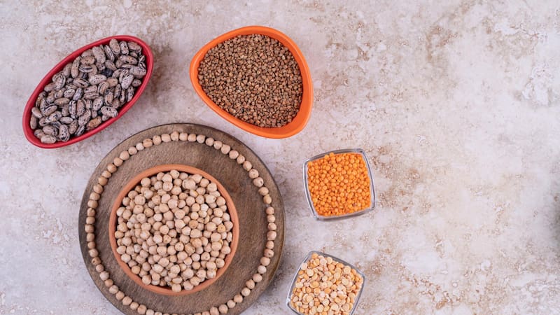 Los alimentos ricos en hierro son esenciales para mantener una buena salud y prevenir la anemia.