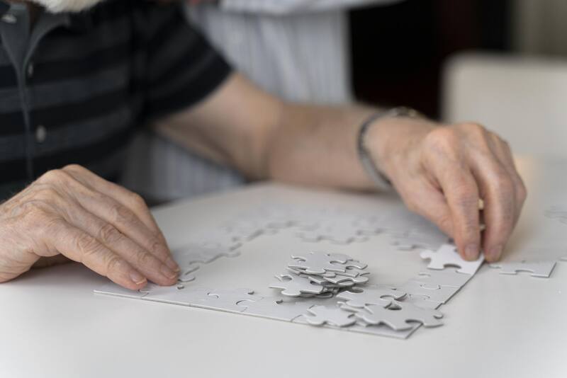 El rompecabezas es un excelente juego para mantener el cerebro en forma. (Foto: Freepik)