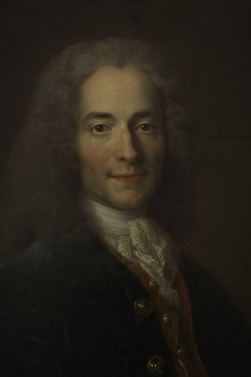 Retrato de Voltaire, pintado en 1718 por Nicolas de Largillière. (Fuente: Wikimedia Commons)