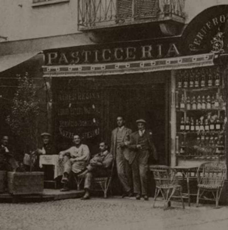 Pietro y Giovanni Ferrero fundaron una pasticceria donde experimentaron con cacao y avellanas.