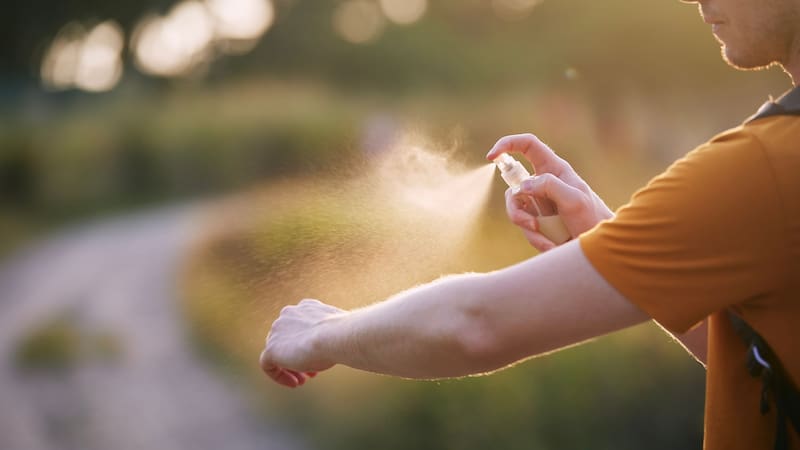 Denuncian la vente de un repelente falsificado.