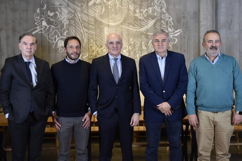 Miguel Pichetto, Maximiliano Ferrario, José Luis Espert, Gerardo Morales y Eduardo Macchiavelli