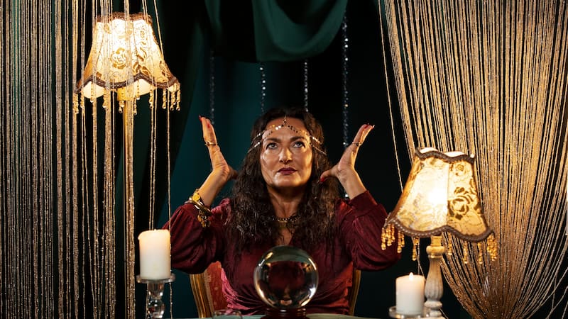 Las brujerías a menudo se transmiten a través de alimentos preparados con malas intenciones, por lo que es importante estar atento a la procedencia de lo que consumes.