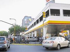 Tras la suba en las naftas, expendedores dicen que "el consumo de premium cayó 20%"