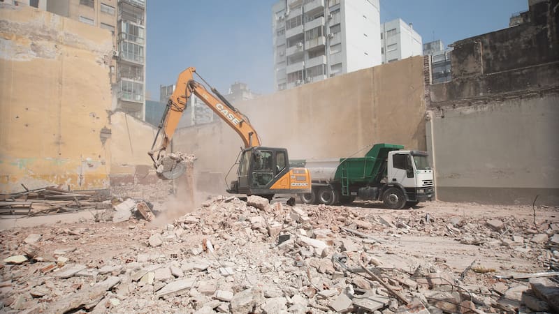 En el segundo semestre del 2022 se concluyó la demolición de los locales existentes y la preparación de suelos para comenzar la construcción.