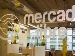 Por la crisis e incertidumbre, cayó 35% el número de fusiones y adquisiciones de empresas