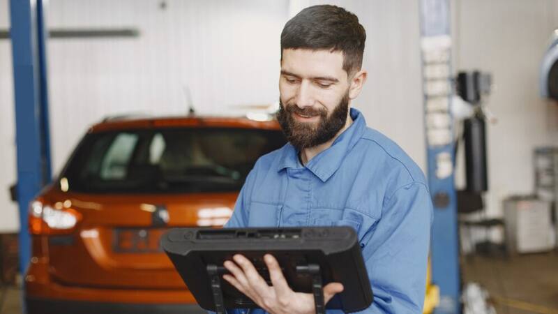 La DGT suspende a todos los coches que no cumplen con estos sencillos requisitos de la ITV.