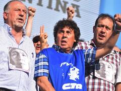 Con fuertes críticas al Gobierno, las CTA marcharon y no descartaron paro general