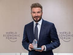 Con Beckham a la cabeza, las celebridades marcan su agenda y "pasan la gorra" en Davos