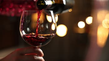 El dato que tenes que saber si estás pensando en comprar vino para una reunión
