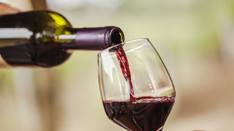 Productos españoles como el vino se verán afectados por los aranceles impuestos por Donald Trump(Fuente: Shutterstock)