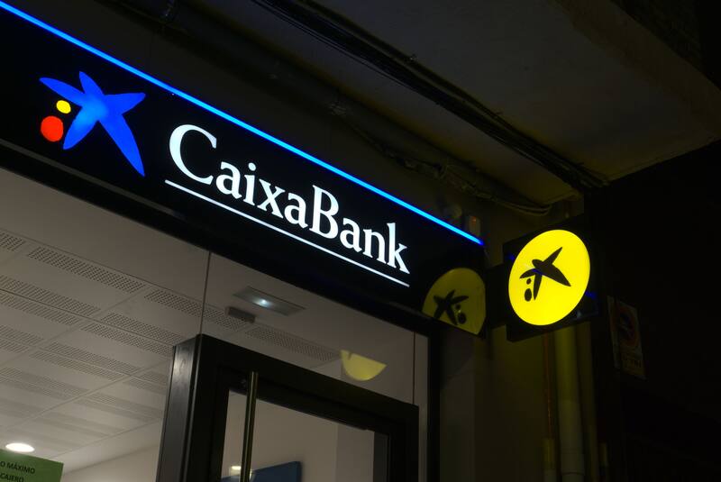 CaixaBank cambia el cobro de comisiones: a quiénes afectará esta nueva medida (foto: archivo).