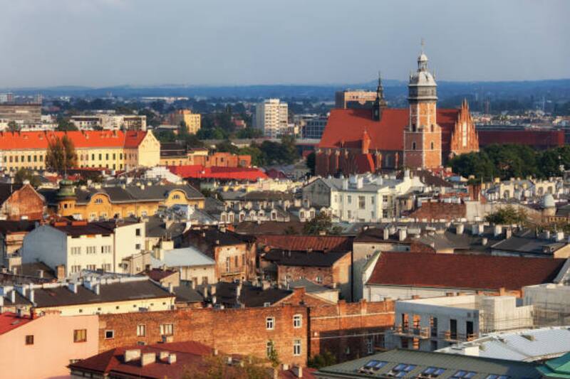 El barrio de Kazimierz es conocido por sus calles llenas de bares (Fuente: iStock).