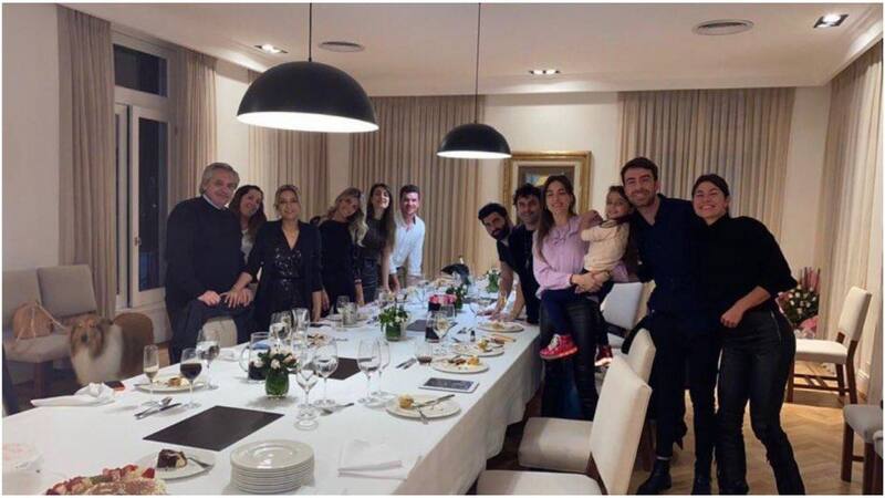 El cumpleaños de Fabiola Yañez en Olivos, una foto incómoda para el Gobierno