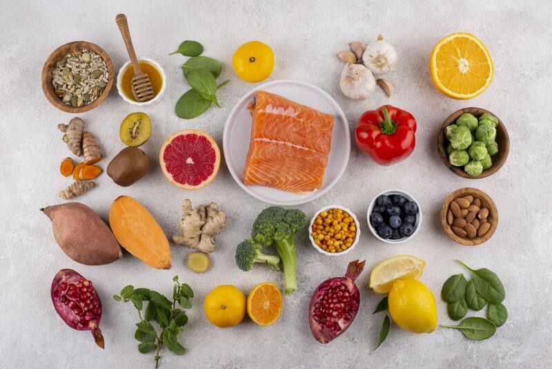 La vitamina que ayuda a bajar de peso y reducir la grasa abdominal: vientre plano asegurado. Imagen: Freepik.