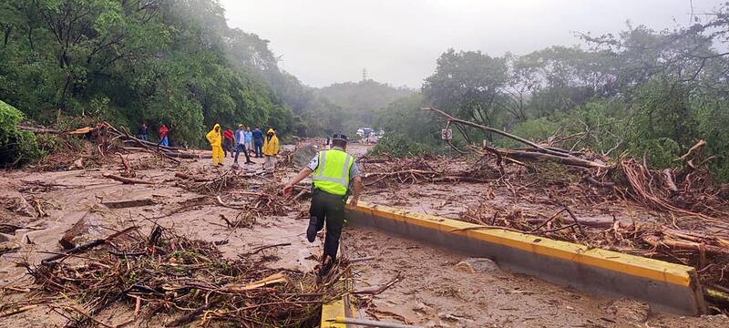 Daños en el balneario de Acapulco. Fuente: EFE.