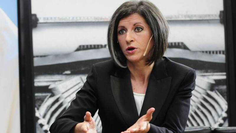 La economista cercana a Cristina Kirchner apuntó contra la ministra de Trabajo.