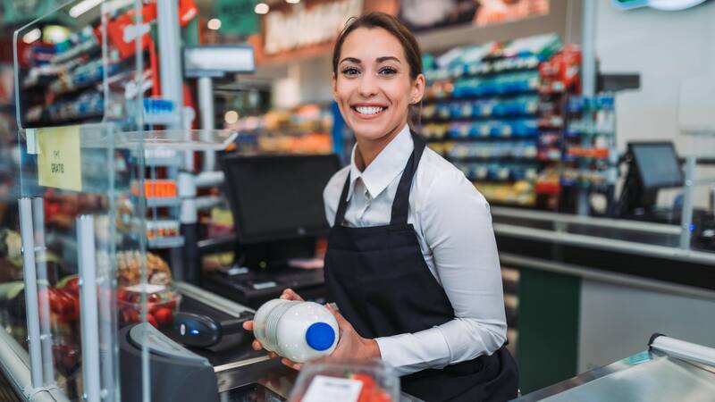 Carrefour busca empleados en todo el país y ofrece salarios desde 1300 euros: cómo mandar tu CV.