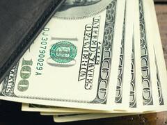 BCRA avanza con el bimonetarismo: ahora habilita los echeqs en dólares