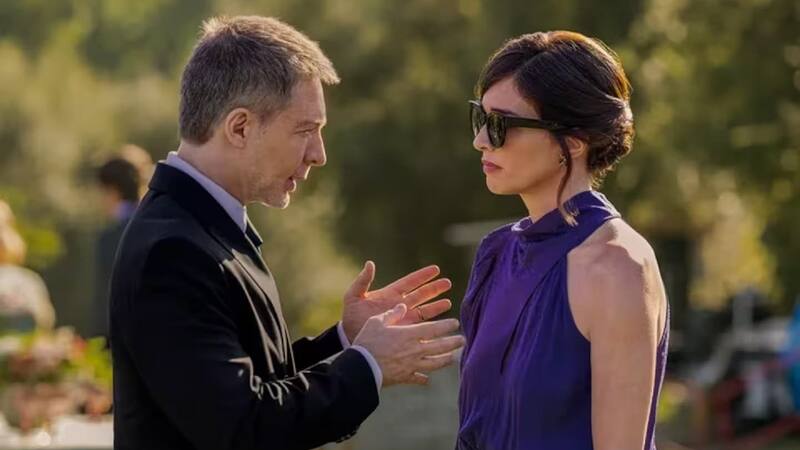 Netflix ha estrenado "No puedo vivir sin ti", una comedia sobre la adicción al celular que mezcla risas con una dosis de realidad. (Imagen: Netflix)