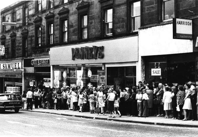 El primer local de Penneys abrió en 1969. Pasó a llamarse Primark para su expansión internacional.