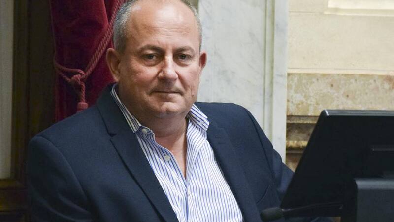 El senador Marino (UCR La Pampa), acusado de abuso