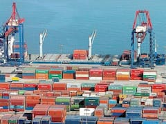 Cómo generar dólares: el modelo "Hyundai" del economista que escucha la industria argentina