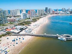 Los argentinos siguen vacacionando en Uruguay pese al impuesto PAIS y la recesión