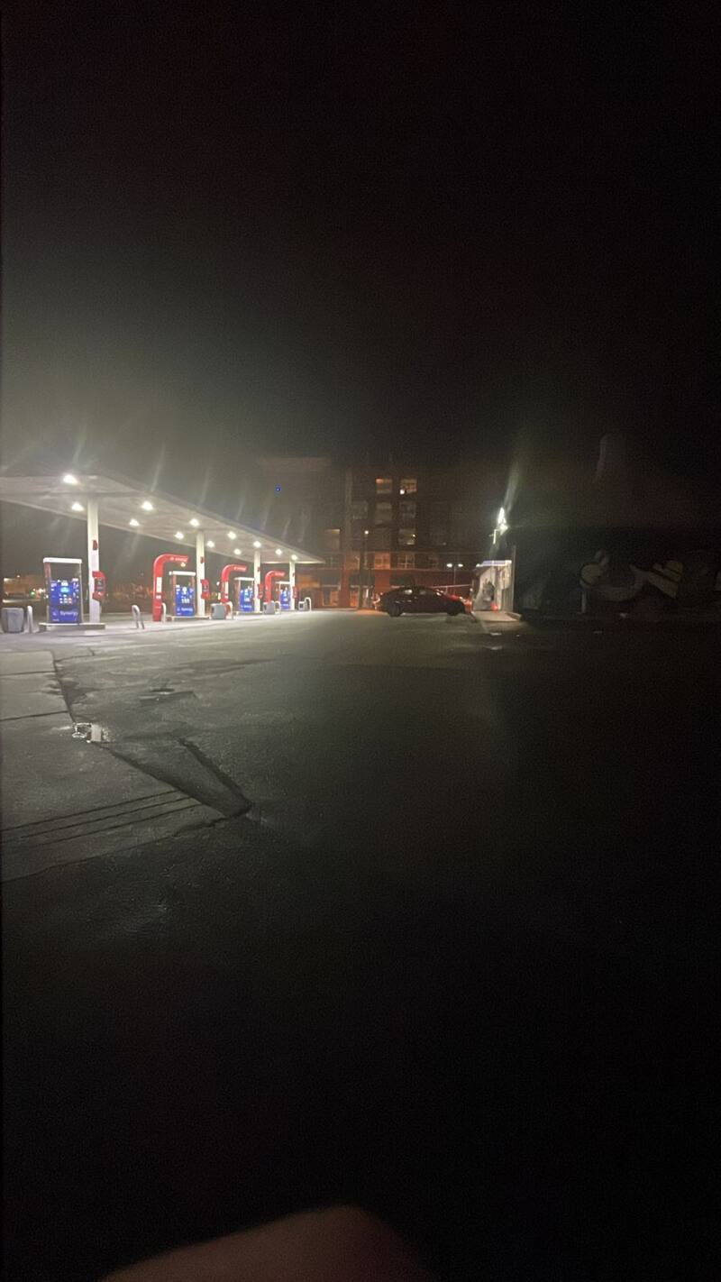 La estación de servicio en la que se refugió Natasha.