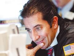 Futuros de Wall Street amplían pérdidas por flojo dato de empleo